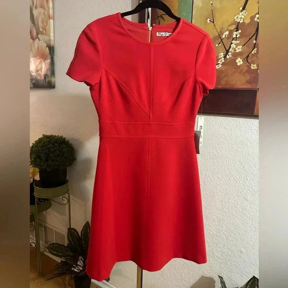 Eliza J. Shortsleeved dress size 4 - Picture 2 of 9